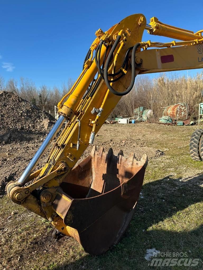 Liebherr 902 Excavatoare cu roti