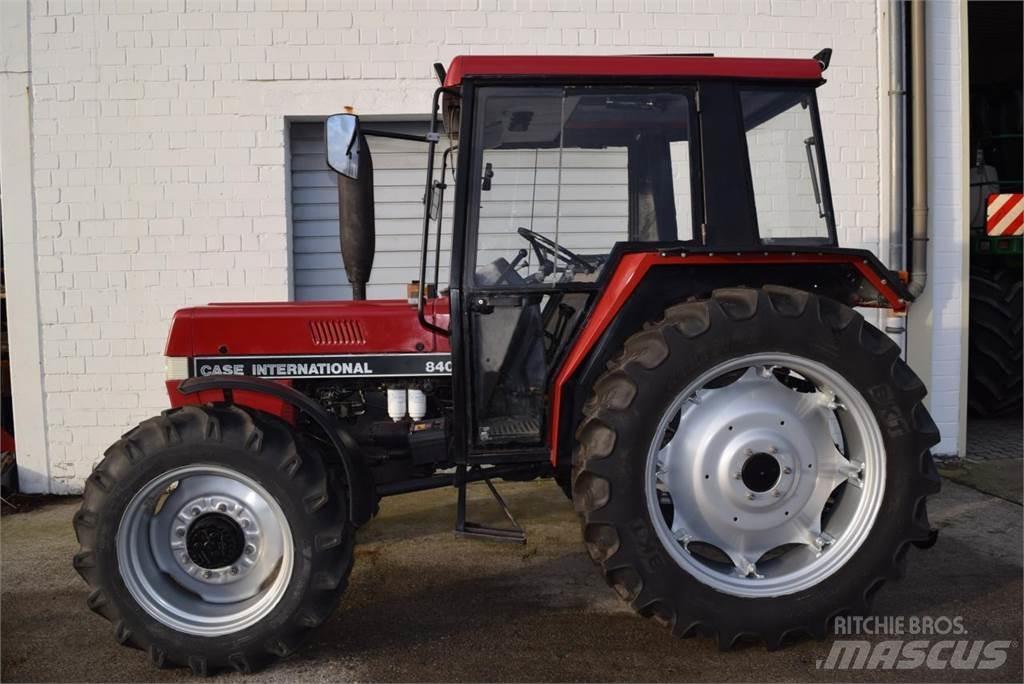Case IH 840 Tractoare