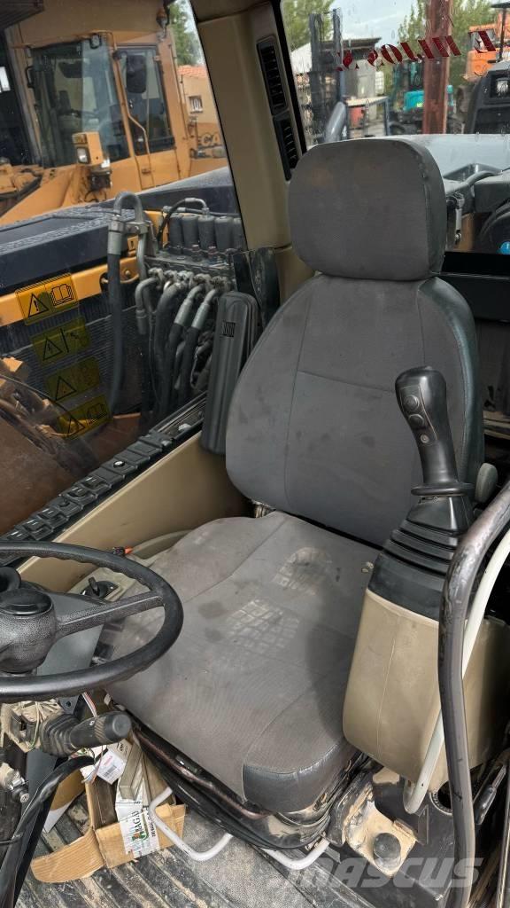CASE WX 185 Excavatoare cu roti