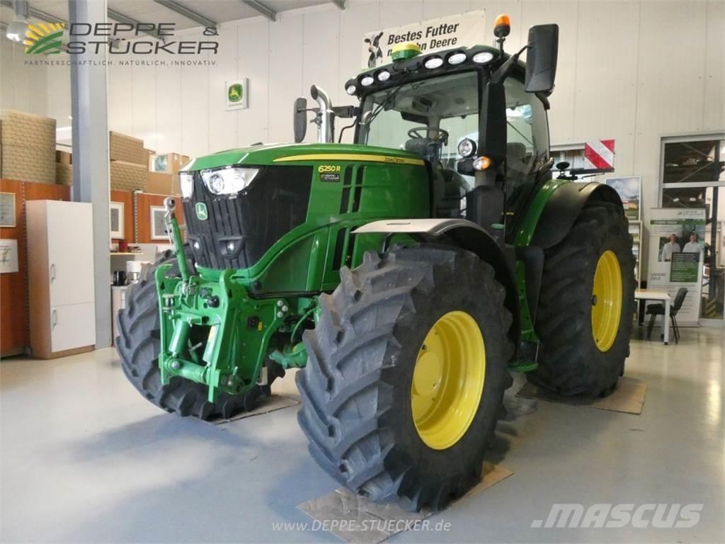 John Deere 6250R Tractoare