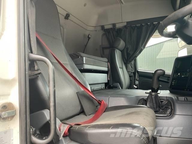Scania P 410 Autobasculanta