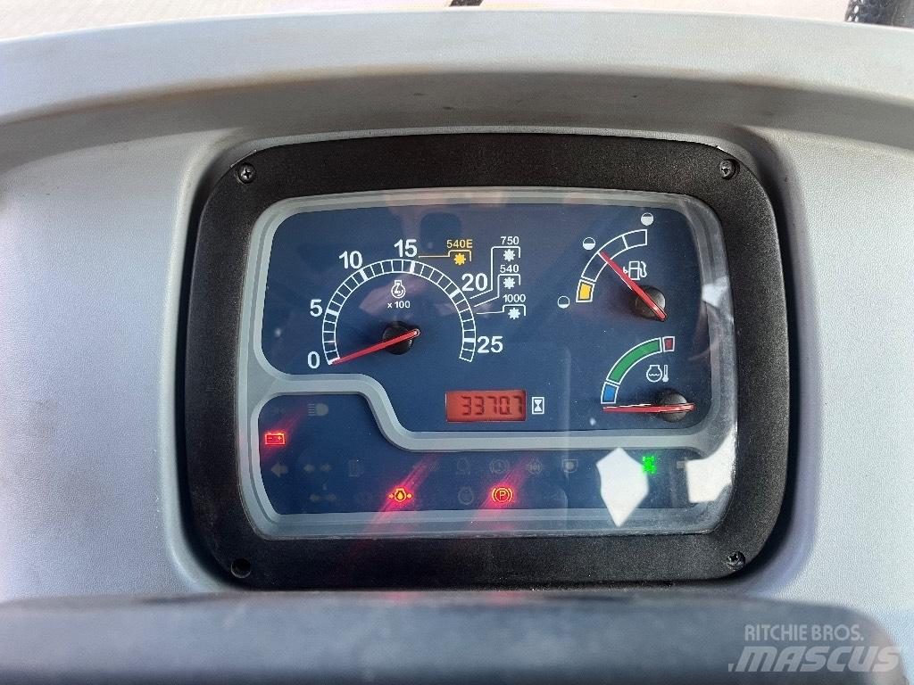 New Holland TD 5.85 Tractoare
