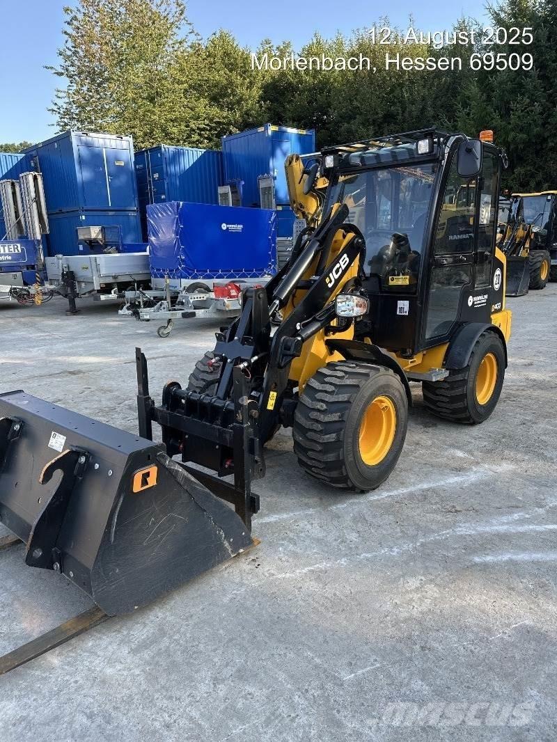 JCB 403 Incarcator pe pneuri