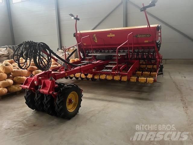 Väderstad Rapid400C Perforatoare