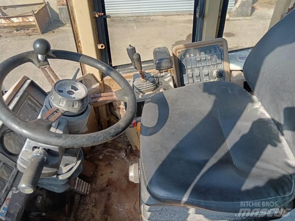 CAT 924 F Incarcator pe pneuri