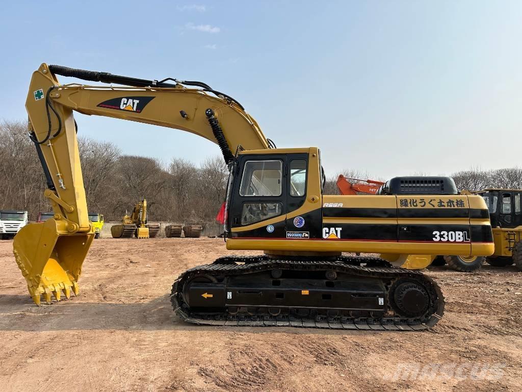 CAT 330 B Excavatoare pe șenile
