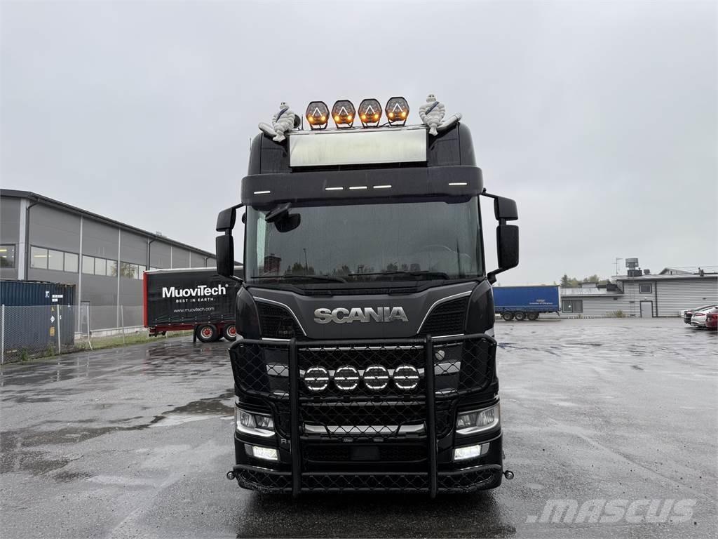 Scania R650 6X4 Autotractoare