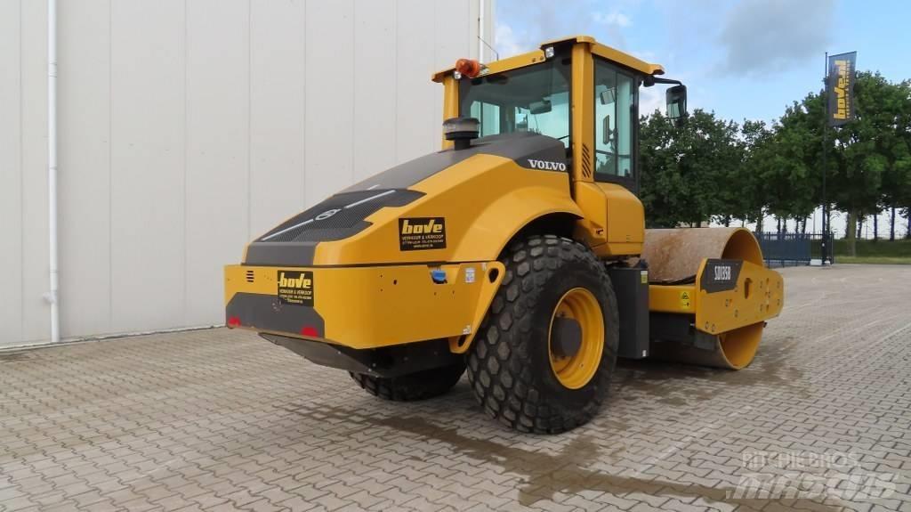 Volvo SD 135 B Compactoare monocilindrice