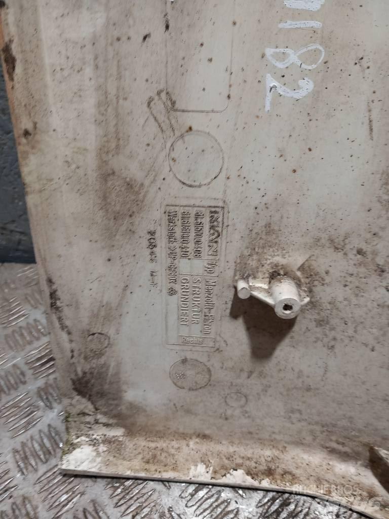 MAN TGX 81615100408 Cabine si interior