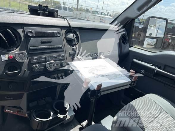 Altec AT235 Platforme aeriene montate pe camion