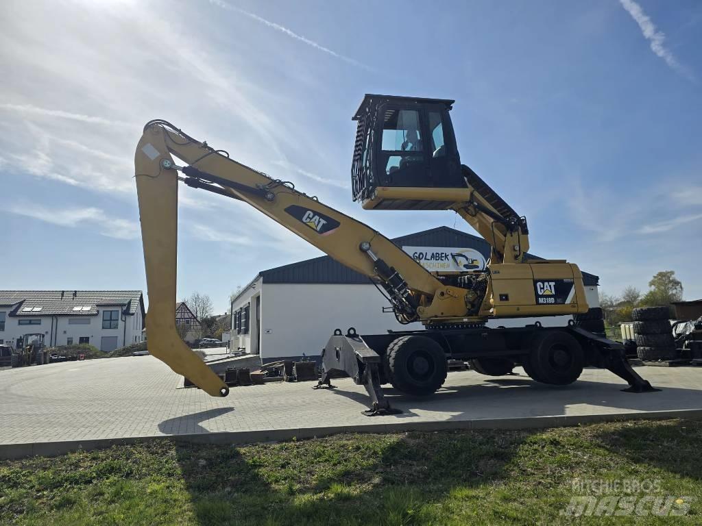 CAT 318D Paleta de manipulare