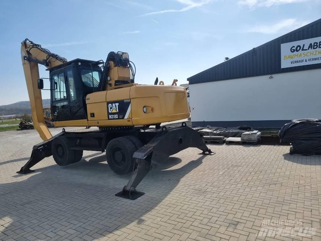 CAT 318D Paleta de manipulare