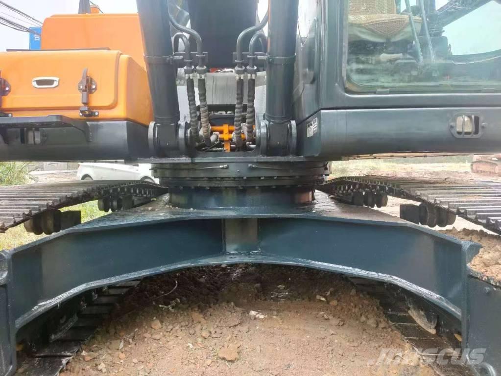 Hyundai 220LC-9S Excavatoare pe șenile
