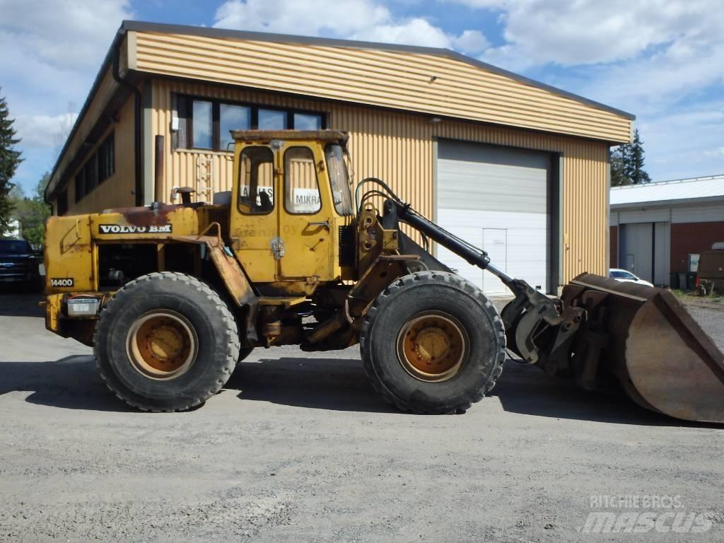 Volvo BM 4400 Incarcator pe pneuri