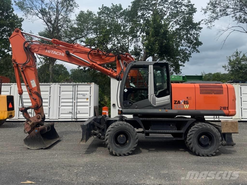 Hitachi ZX 220 W-3 Excavatoare cu roti