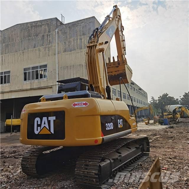 CAT 320D Excavatoare pe șenile
