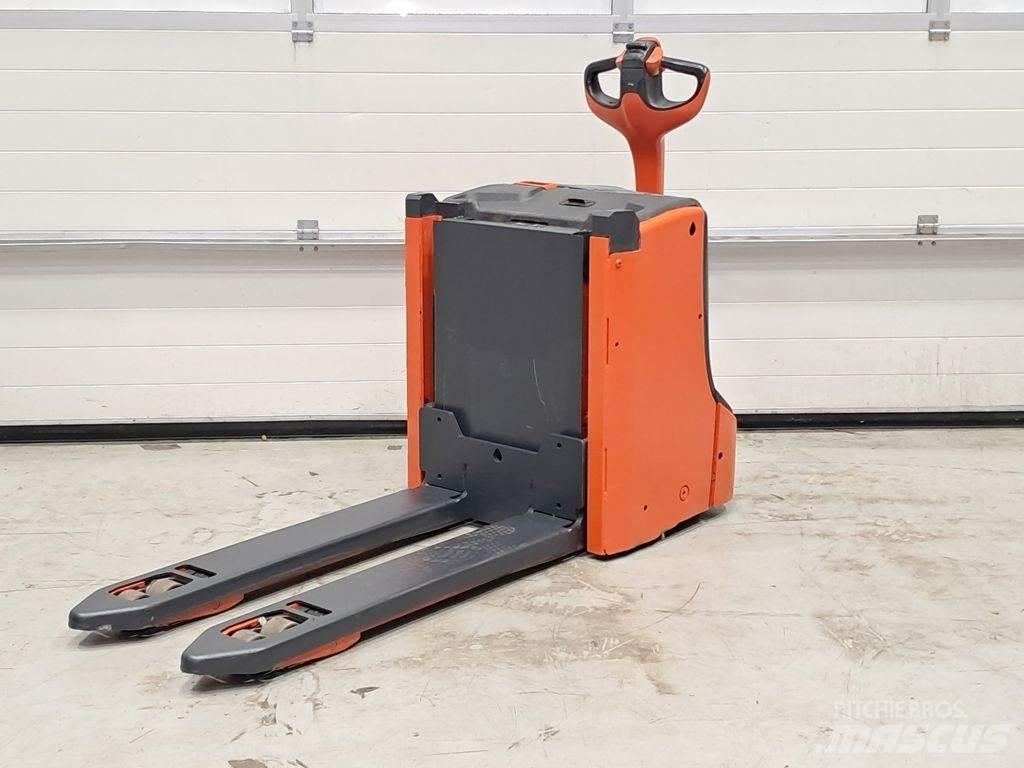 Linde T16L Transpaleta electica cu furca