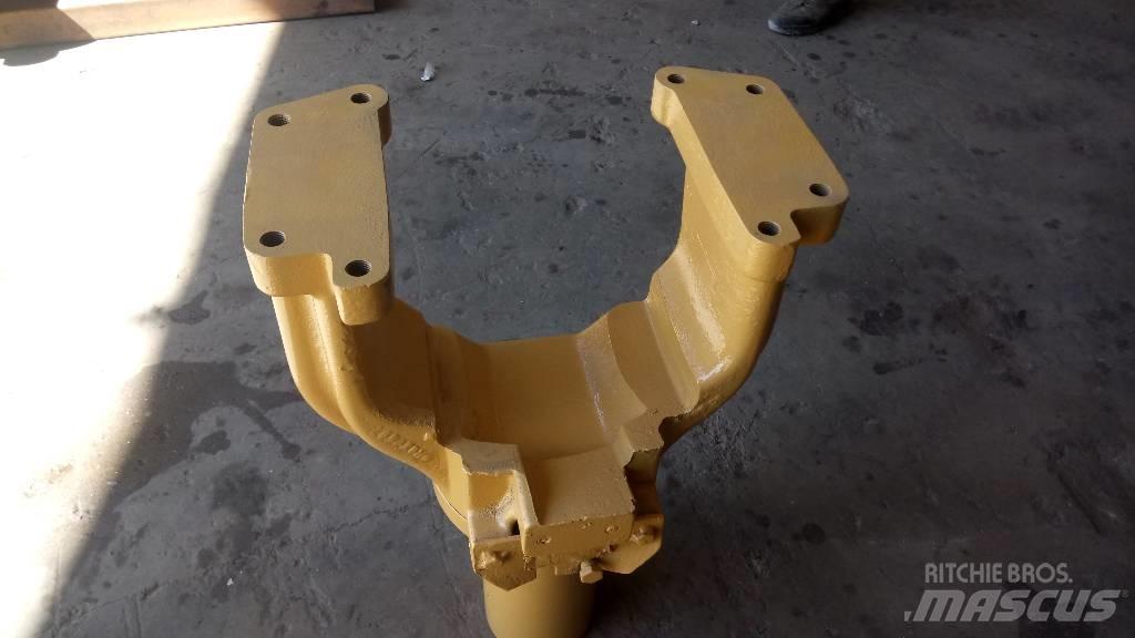 CAT 245 Sasiuri si suspensii