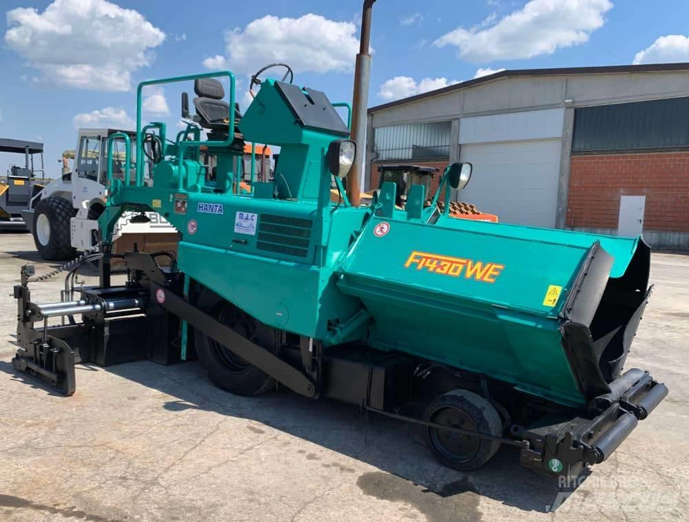 Hanta F 1430 WE Pavatoare asfalt
