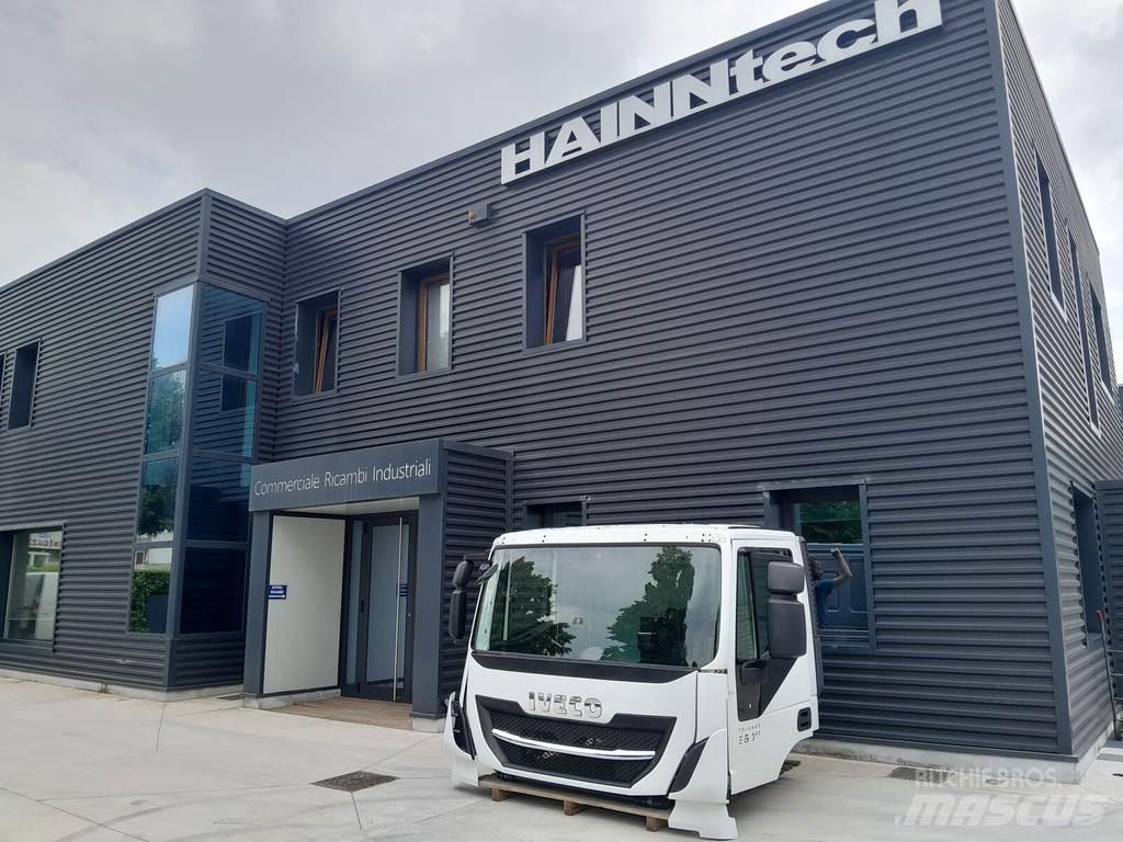 Iveco Trakker E6 Cabine si interior