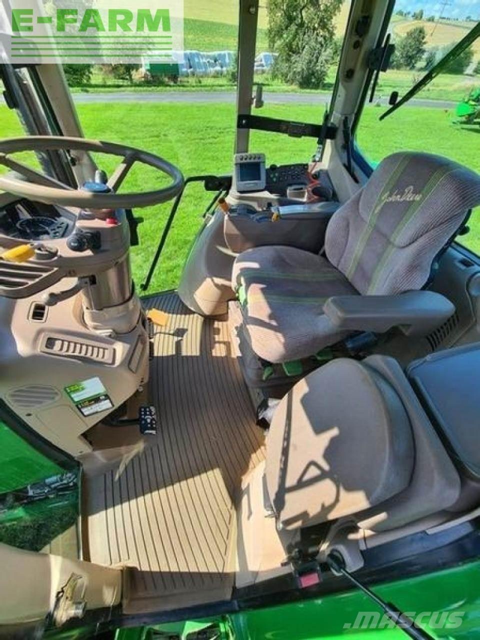 John Deere 7430 Tractoare