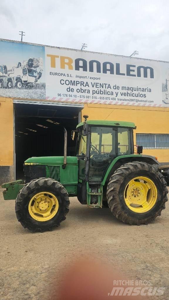 John Deere 6210 Tractoare