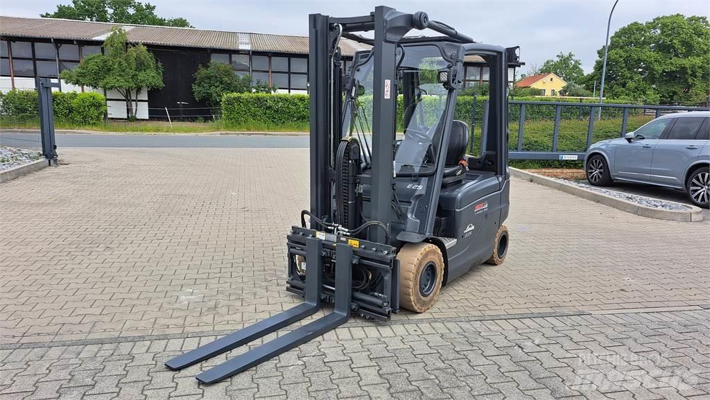 Linde E25-01 Stivuitor electric