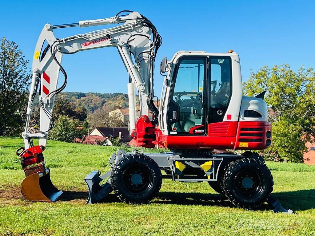 Takeuchi TB 295 W Excavatoare cu roti