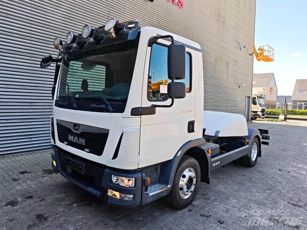 MAN 4x2 Euro 6 Camion cabina sasiu