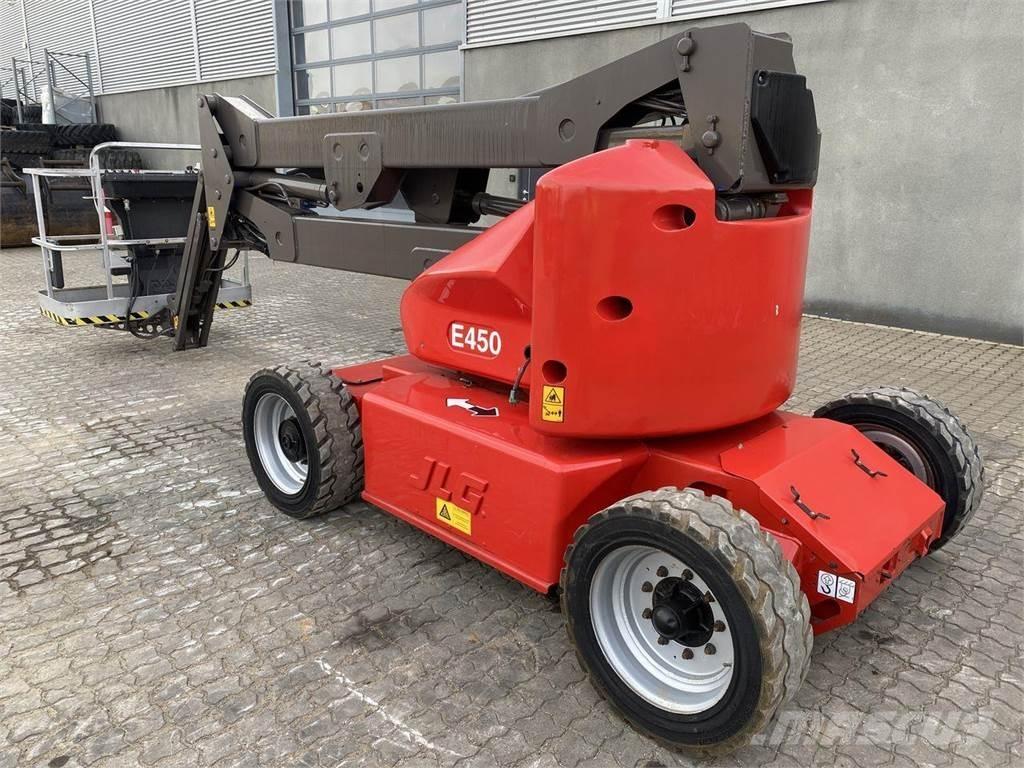 JLG E450AJ Nacele cu brat articulat