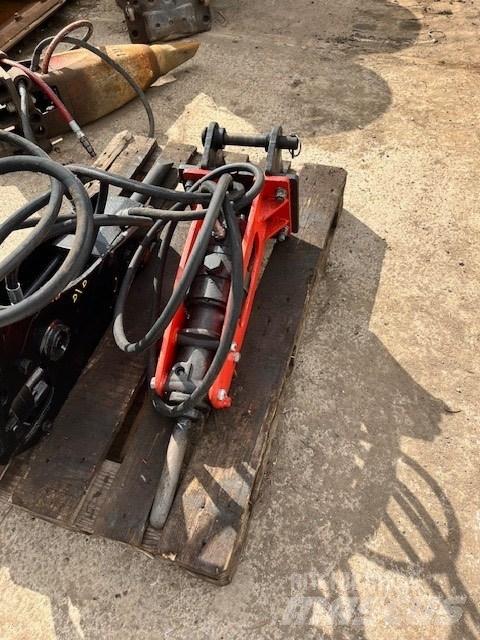 Rammer 111 Ciocane / Concasoare
