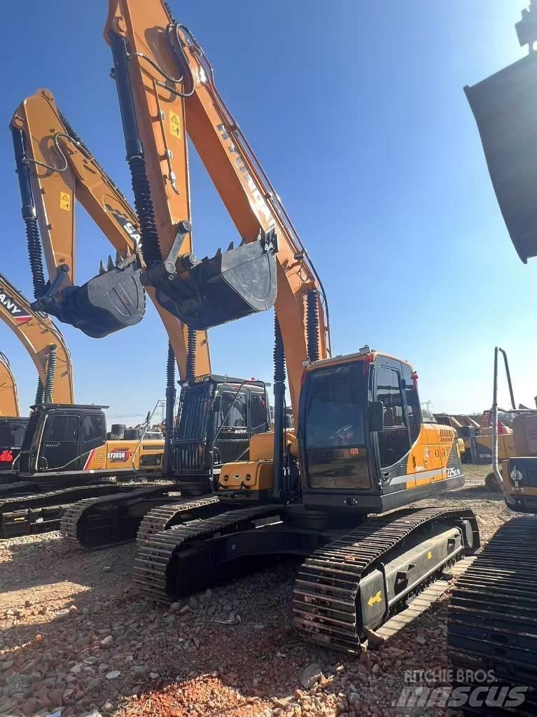 Hyundai 225-9 Excavatoare pe șenile

