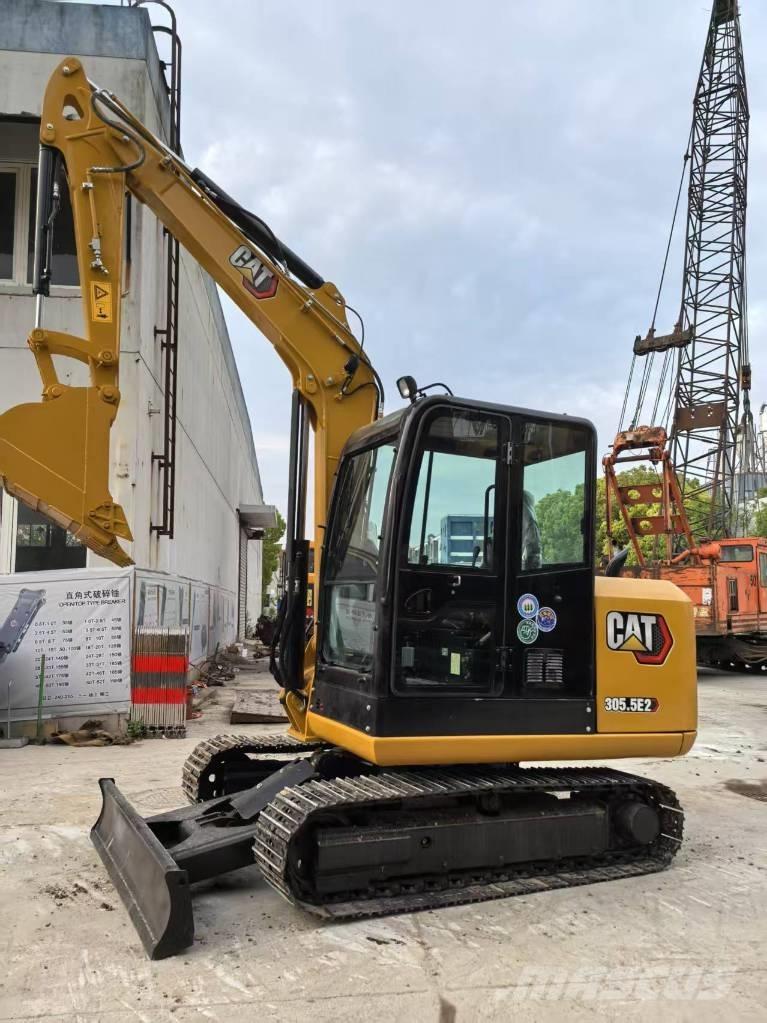 CAT 305.5 E 2 Excavatoare pe șenile
