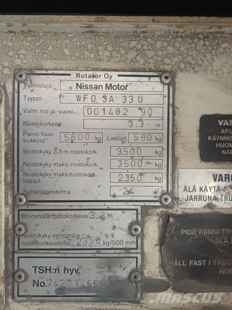 Nissan 33 U Stivuitor diesel