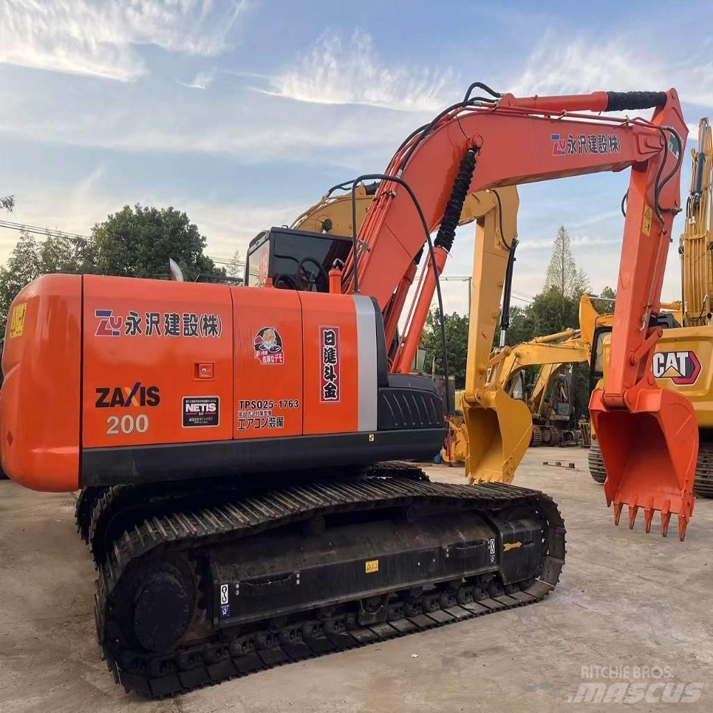 Hitachi zx200 Excavatoare pe șenile
