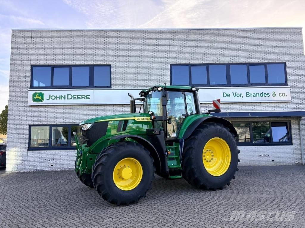 John Deere 6M200 Tractoare