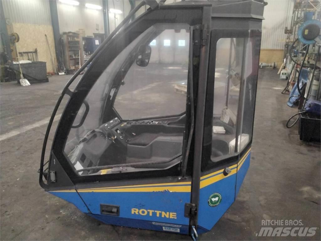 Rottne H20 Cabine si interior