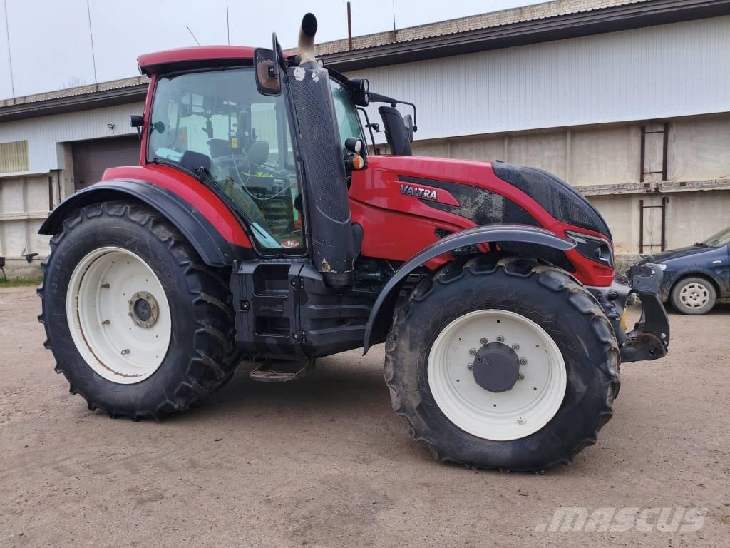 Valtra T 234 V Tractoare