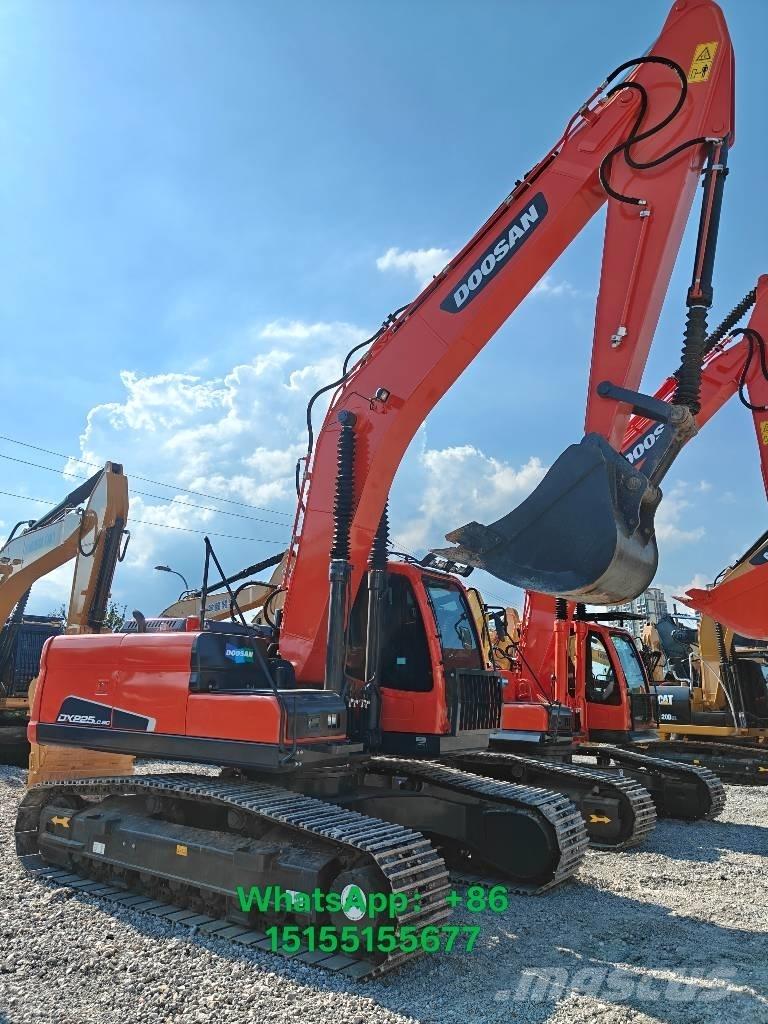 Doosan 225 LCA Excavatoare pe șenile
