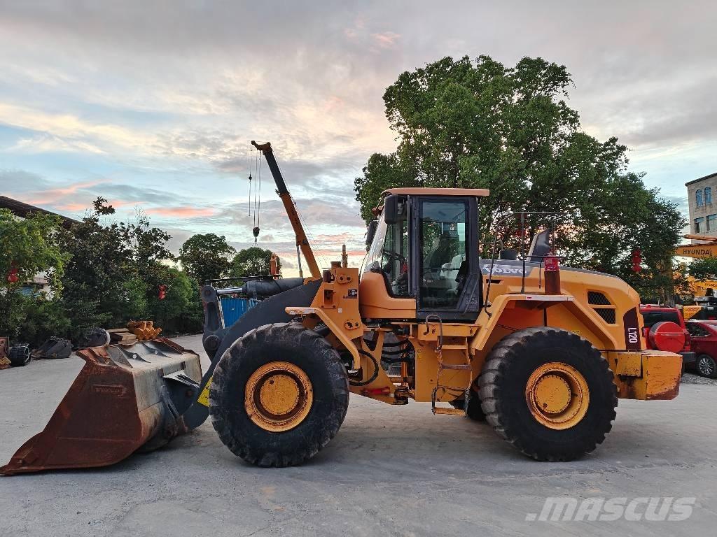 Volvo L 120 Incarcator pe pneuri