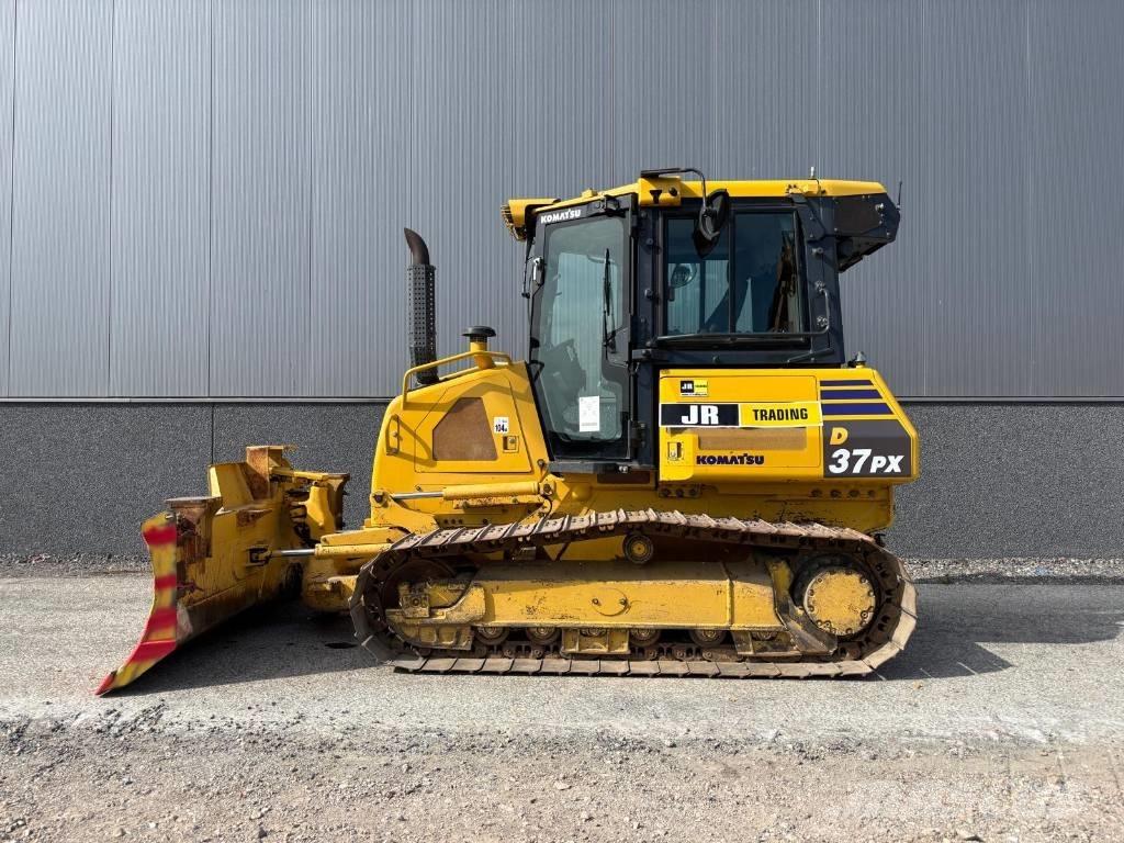 Komatsu D37 PX-23 Buldozere pe senile