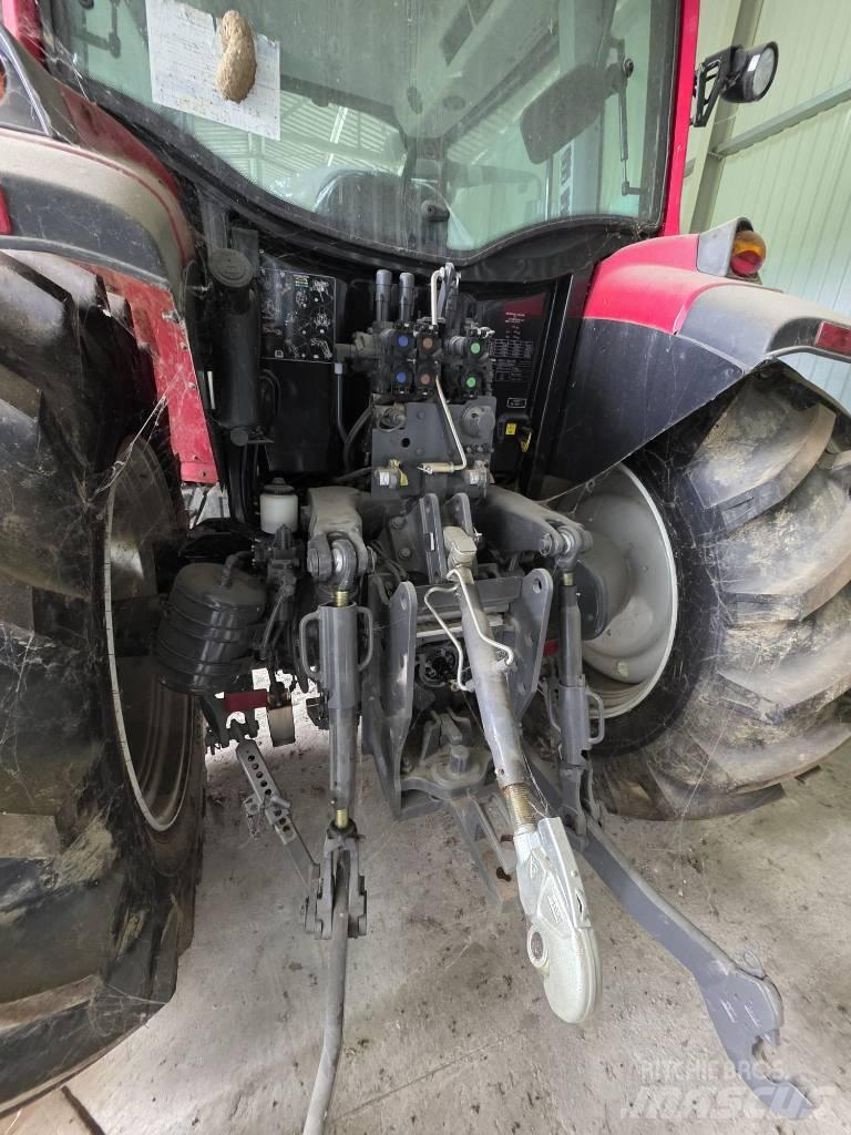Valtra A 124 Tractoare