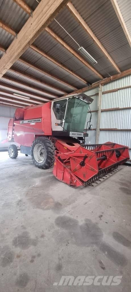 Massey Ferguson 22 Combine de secerat