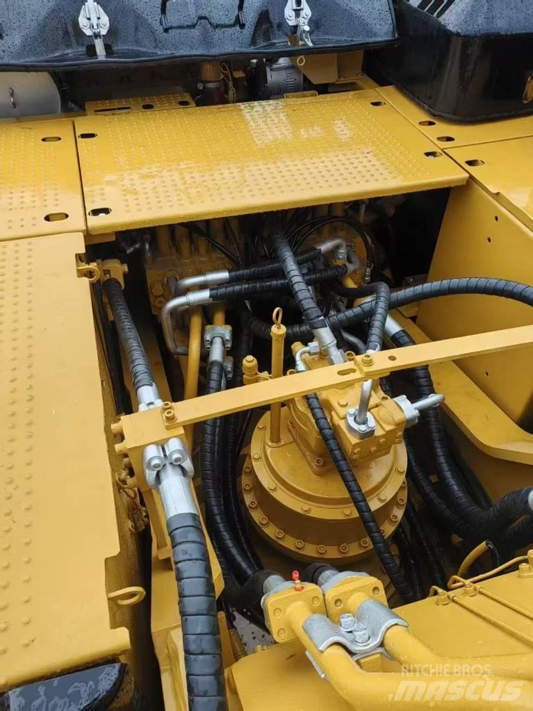 CAT 340 D L Excavatoare pe șenile

