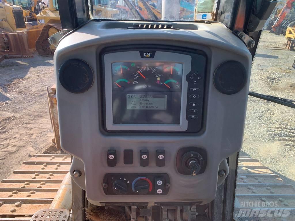 CAT D 6 N Buldozere pe senile