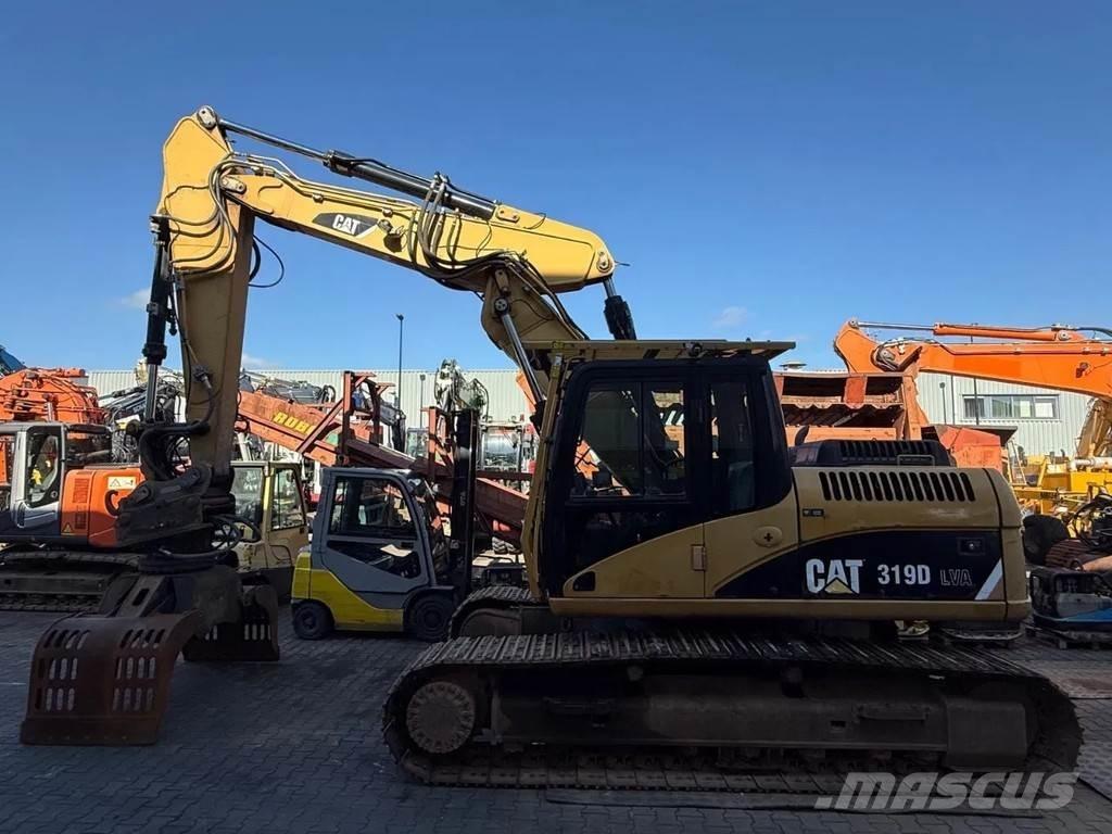 CAT 319D Excavatoare pe șenile
