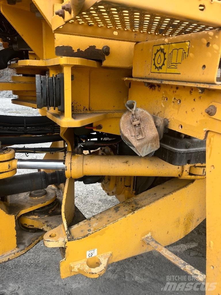 Volvo L 120 F Incarcator pe pneuri