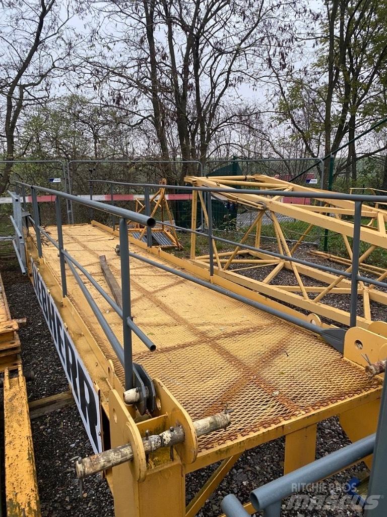 Liebherr 256 HC Macarale turn