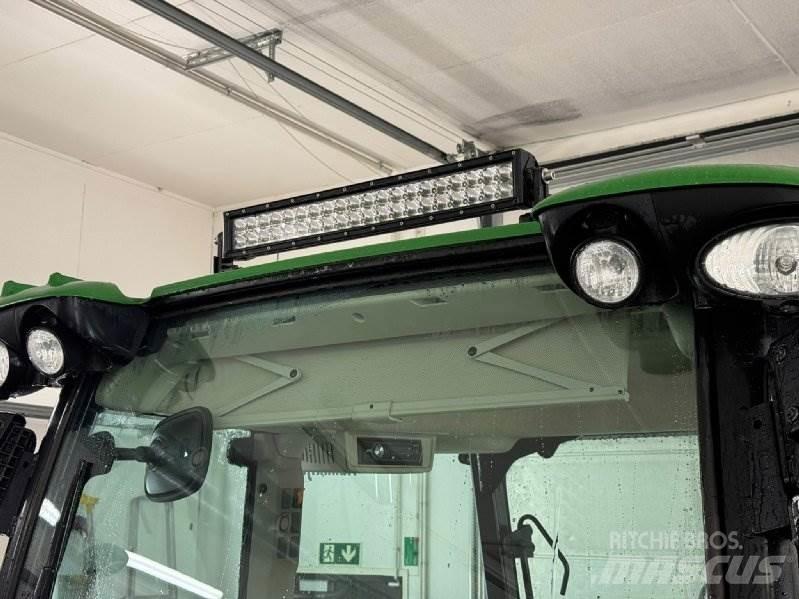 John Deere 5100 R Tractoare
