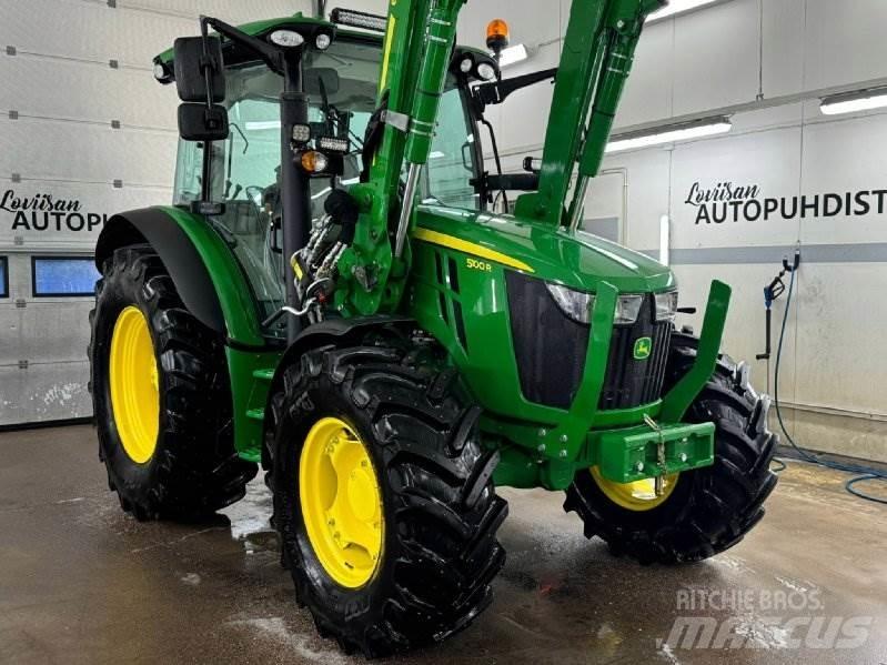 John Deere 5100 R Tractoare